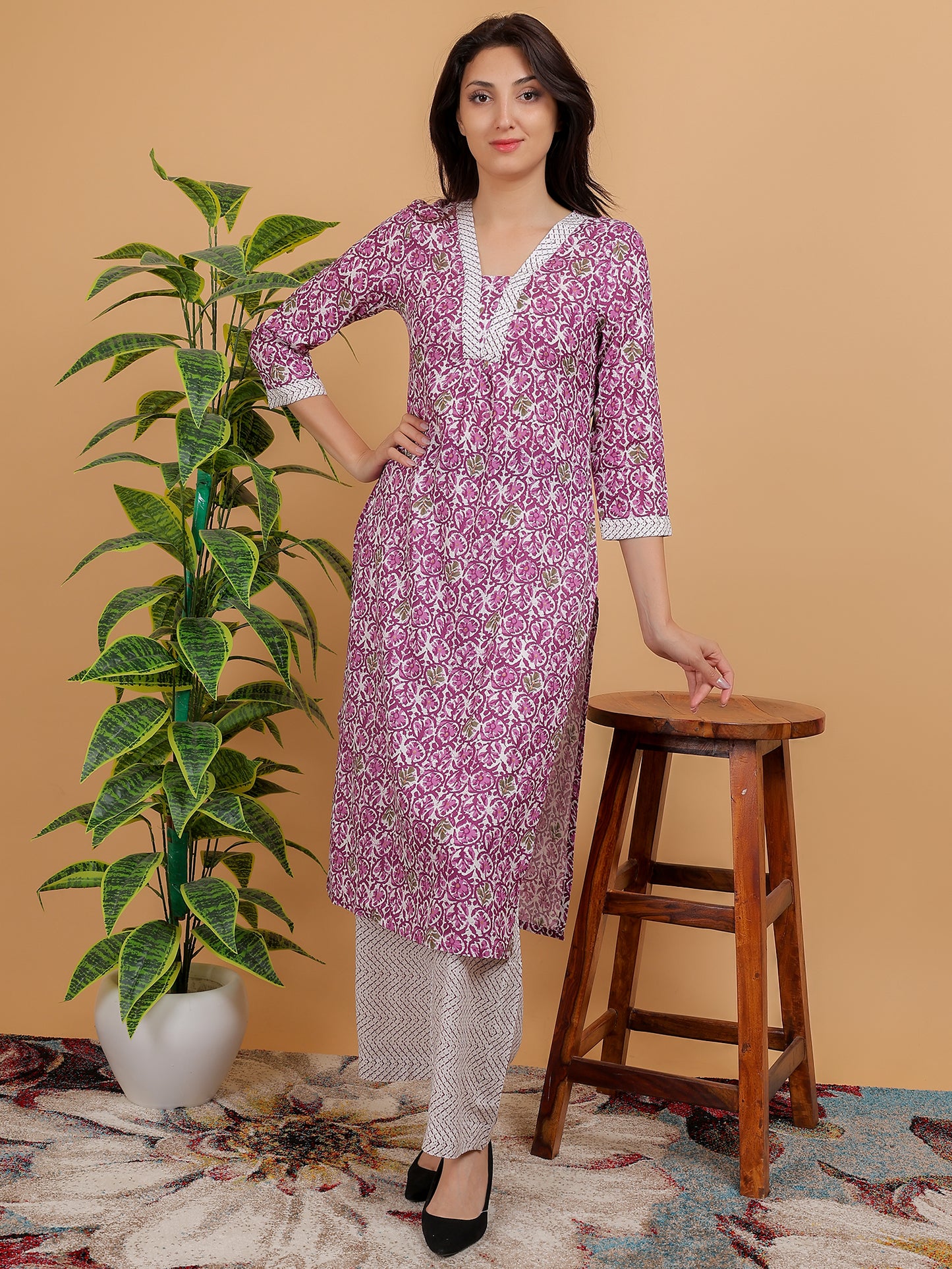 Timeless Charm: Sanganeri Cotton Kurta Set