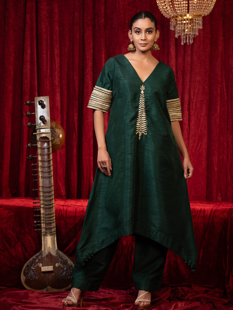 Abha - Green V-Neck Zari Kurta with Lace Detail, Side Pocket & Plazzo Set