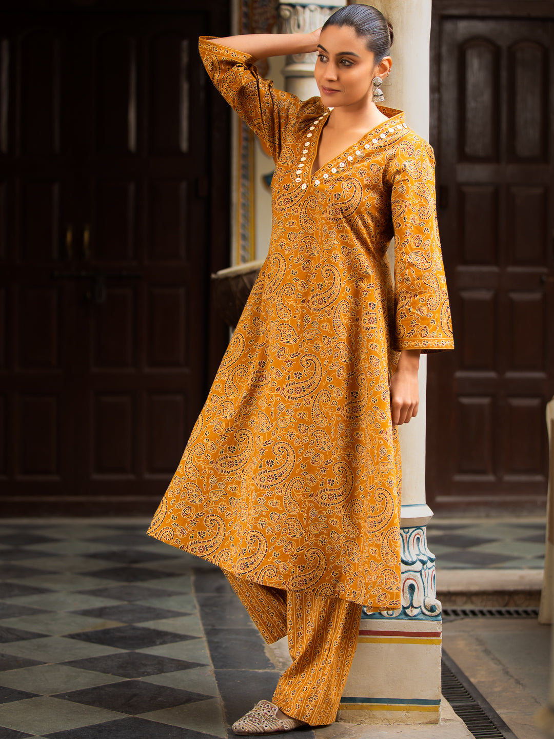 Printed A-Line Cotton Kurta with V-Neck, Quarter Sleeves & Side Pocket Palazzo Set