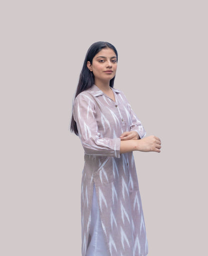 Anikrriti Ikkat Kurti - Anikrriti